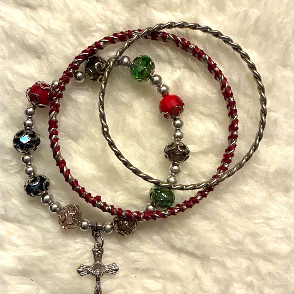Holiday Christmas bracelet set - bangles and beaded bracelet set, silver